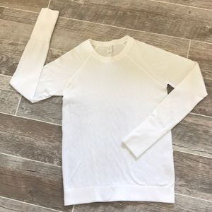 Lulu cable light sweater